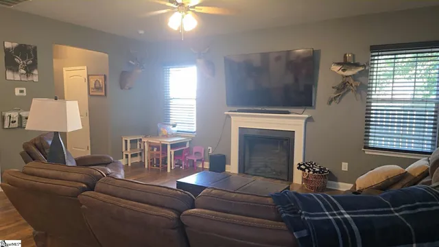 $375,900 | 200 West 4th Avenue, Easley, SC 29640