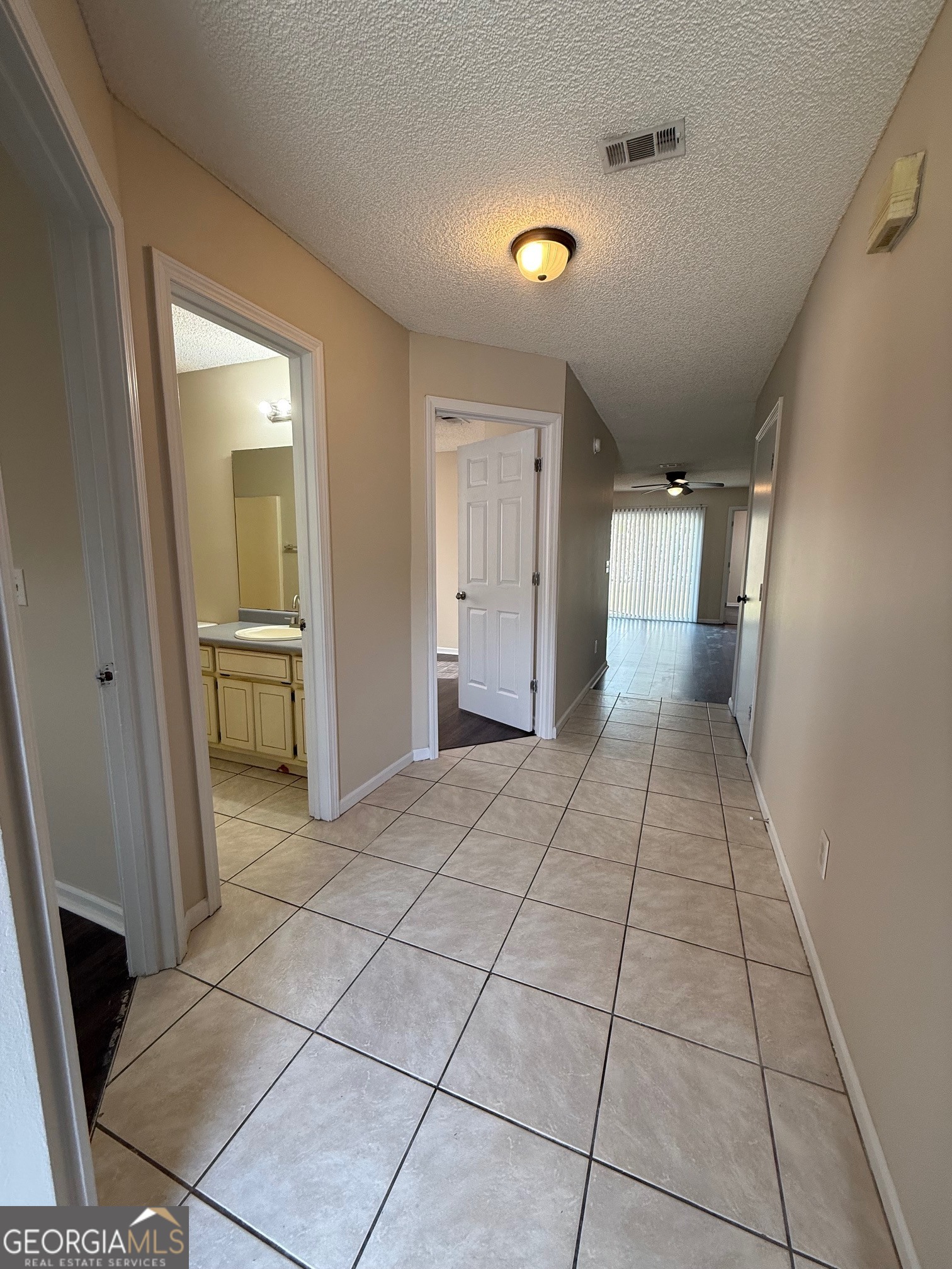 32 Talbot Court St. Marys, GA 31558 - Photo 2 of 17