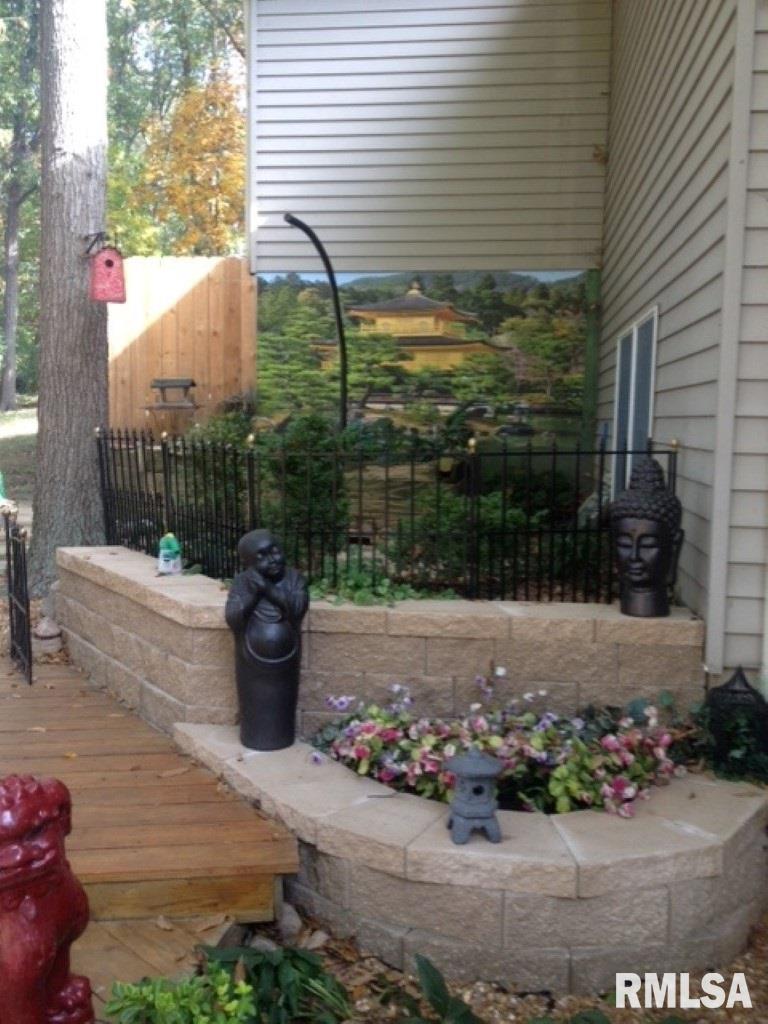 2559 Chapel Hill Road Springfield, IL 62702 - Photo 45 of 48