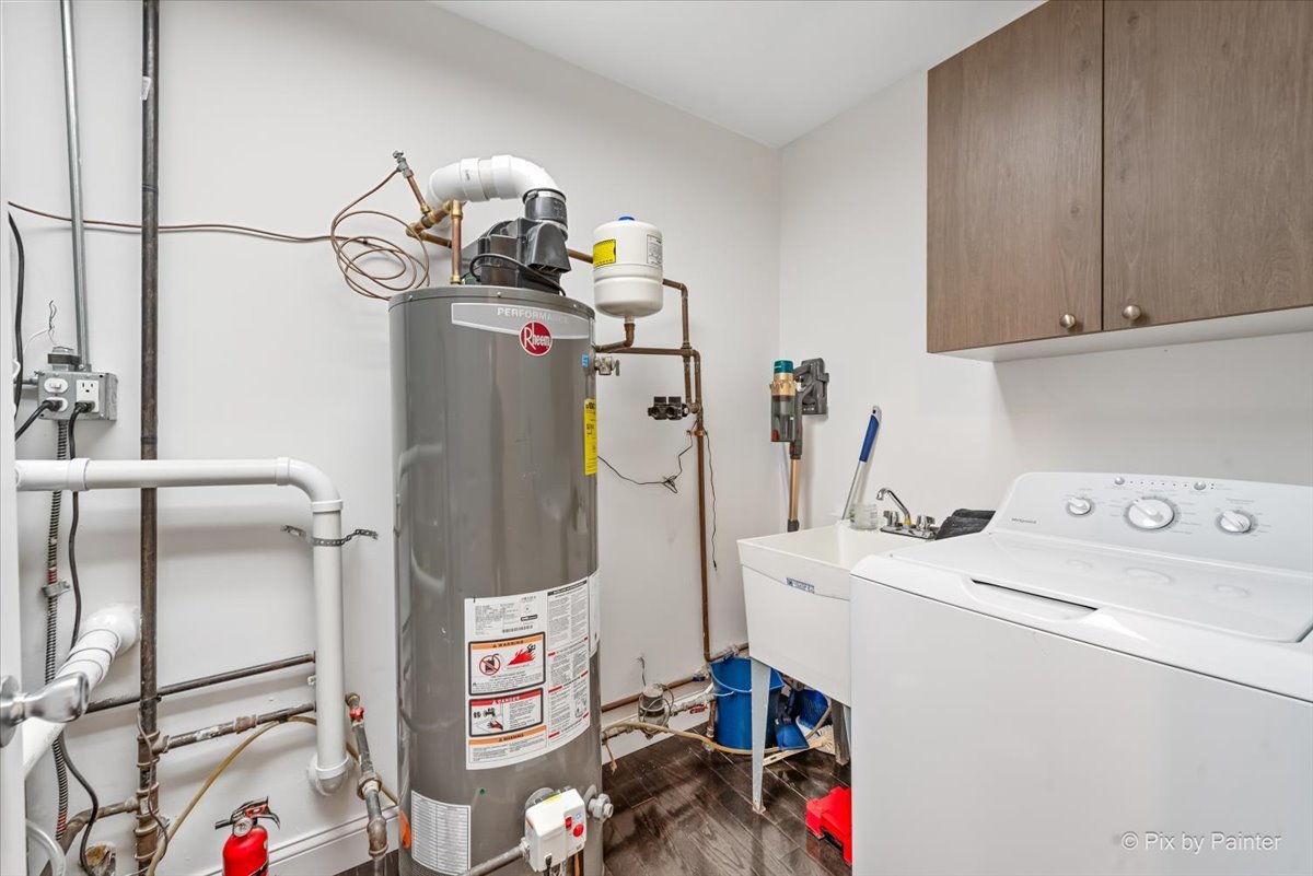 116 Deerpath Road Lake In The Hills, IL 60156 - Photo 20 of 33 a utility room with dryer and washer