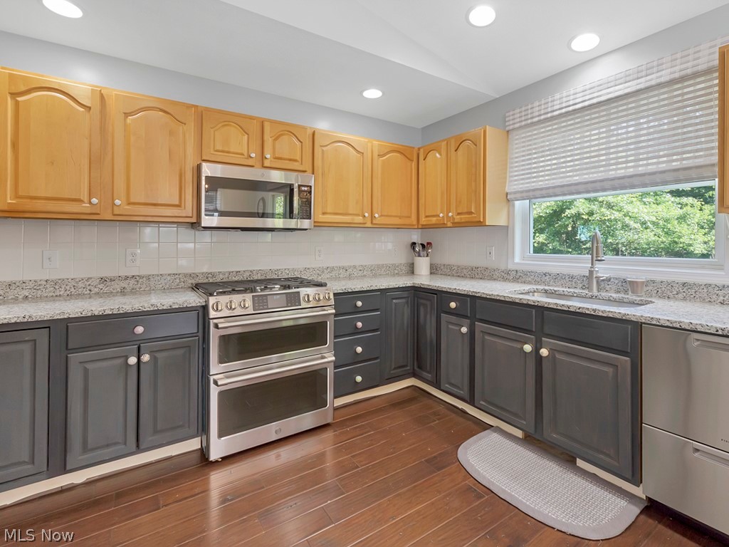 1707 Richmond Road Lyndhurst, OH 44124 - Photo 7 of 24
