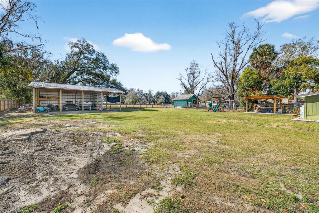 4701 West Sam Allen Road Plant City, FL 33565 - Photo 32 of 39 Gallery Image 32