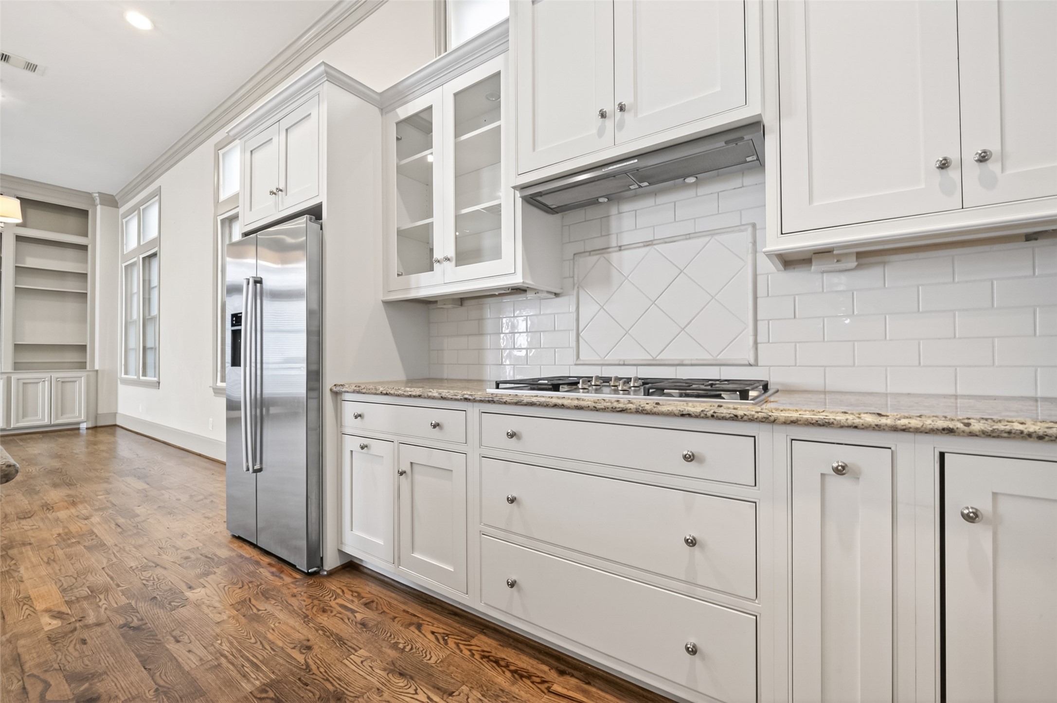 308 West Bell Street Houston, TX 77019 - Photo 16 of 50