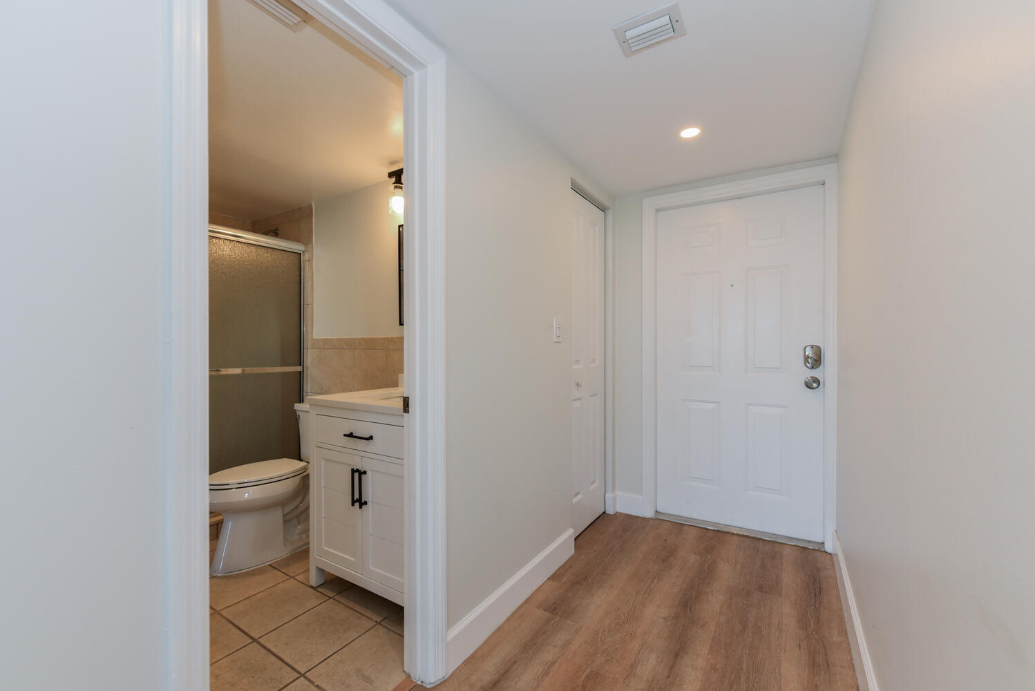 1605 Highway 1, Unit M1403 Jupiter, FL 33477 - Photo 9 of 34 a bathroom with a toilet