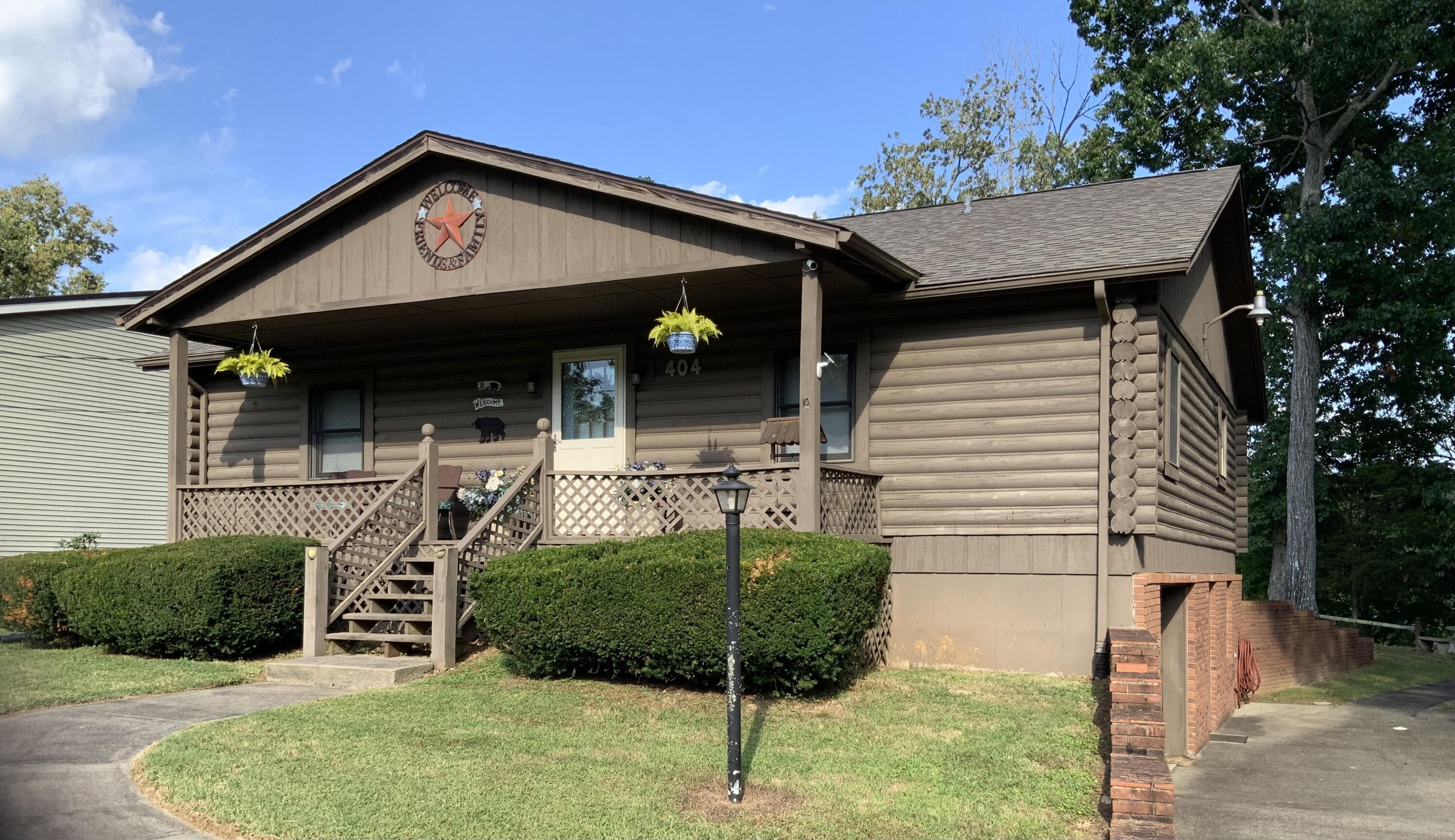 404 Hardwick Road Bronston, KY 42518 - Photo 2 of 47 IMG_2459