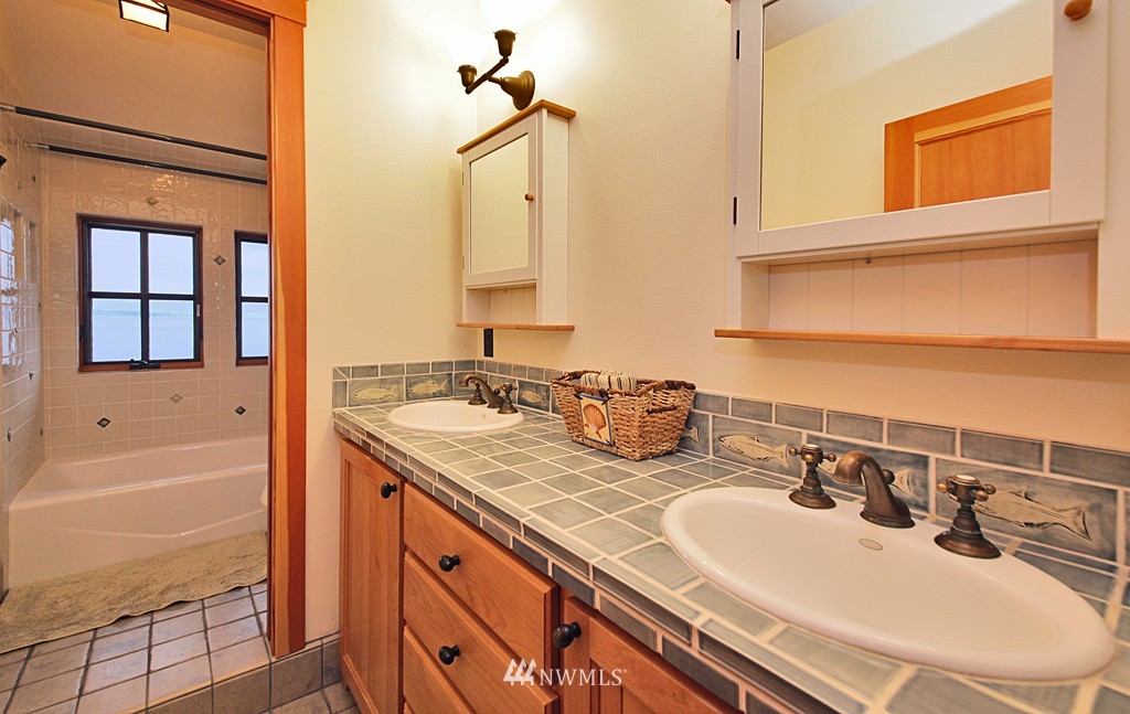 7675 Maxwelton Road Clinton, WA 98236 - Photo 23 of 24