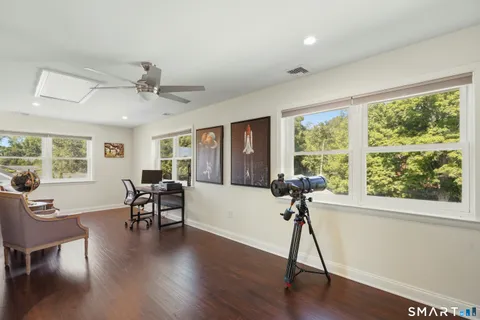 $899,000 | 516 Stillwater Road, Stamford, CT 06902