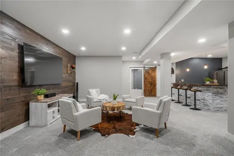 $660,000 | 16972 South Hunter Street, Olathe, KS 66062