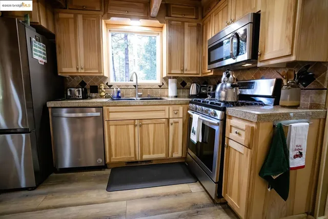 $499,999 | 29480 Alpine Drive, Cold Springs, CA 95335