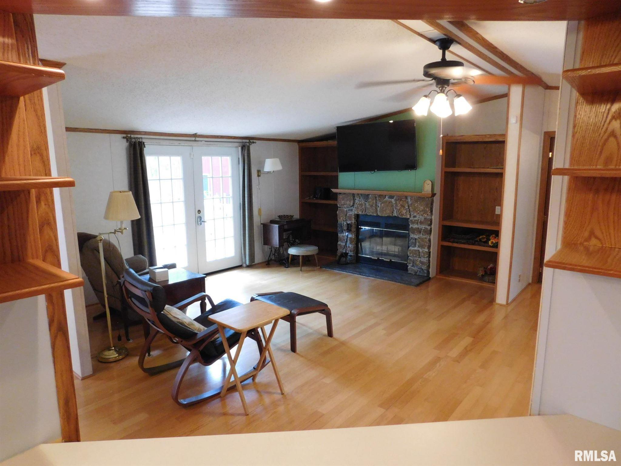 4996 Cross Road Salem, IL 62881 - Photo 14 of 42