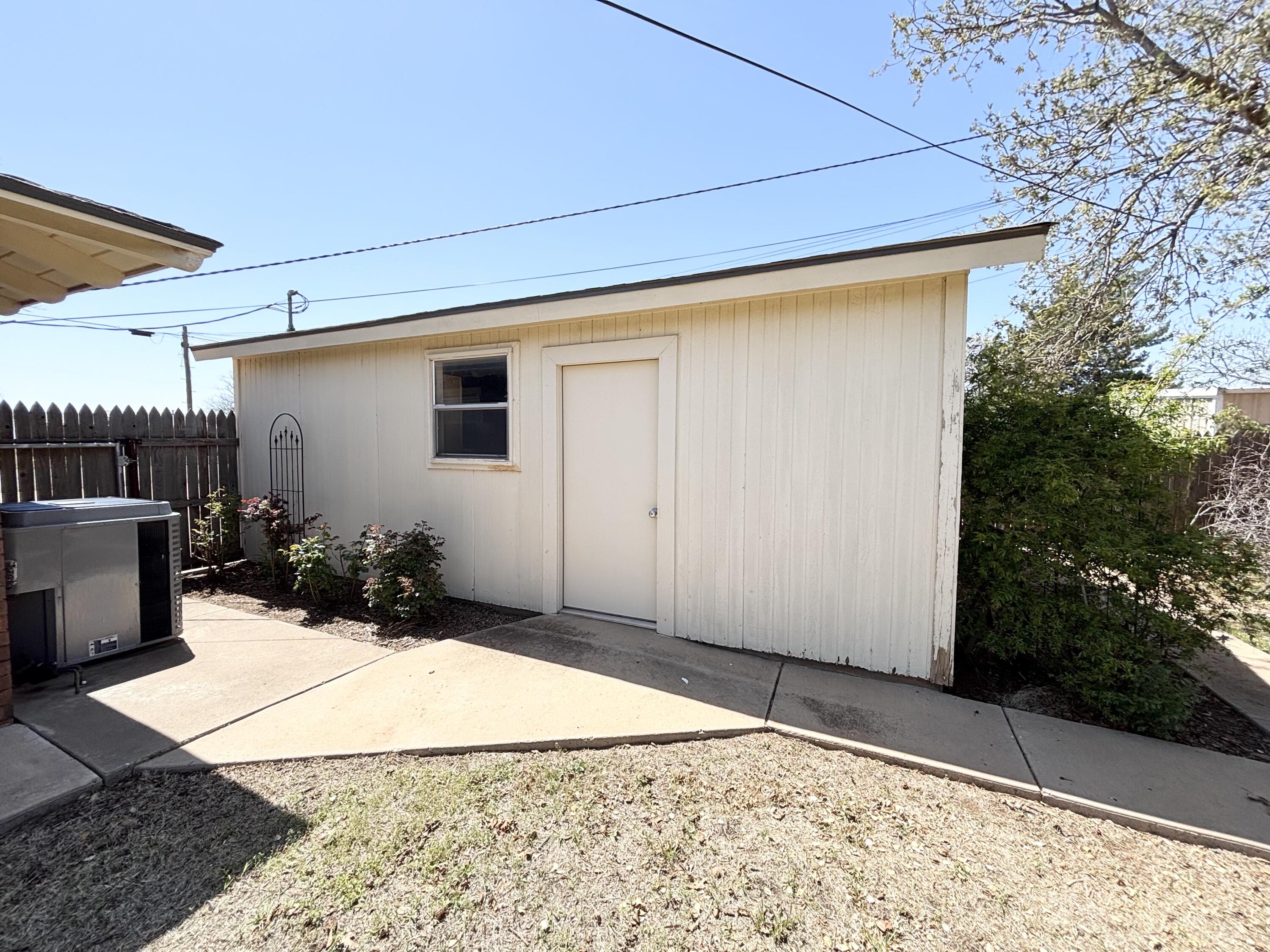 1002 1st Street Abernathy, TX 79311 - Photo 27 of 28 IMG_2862