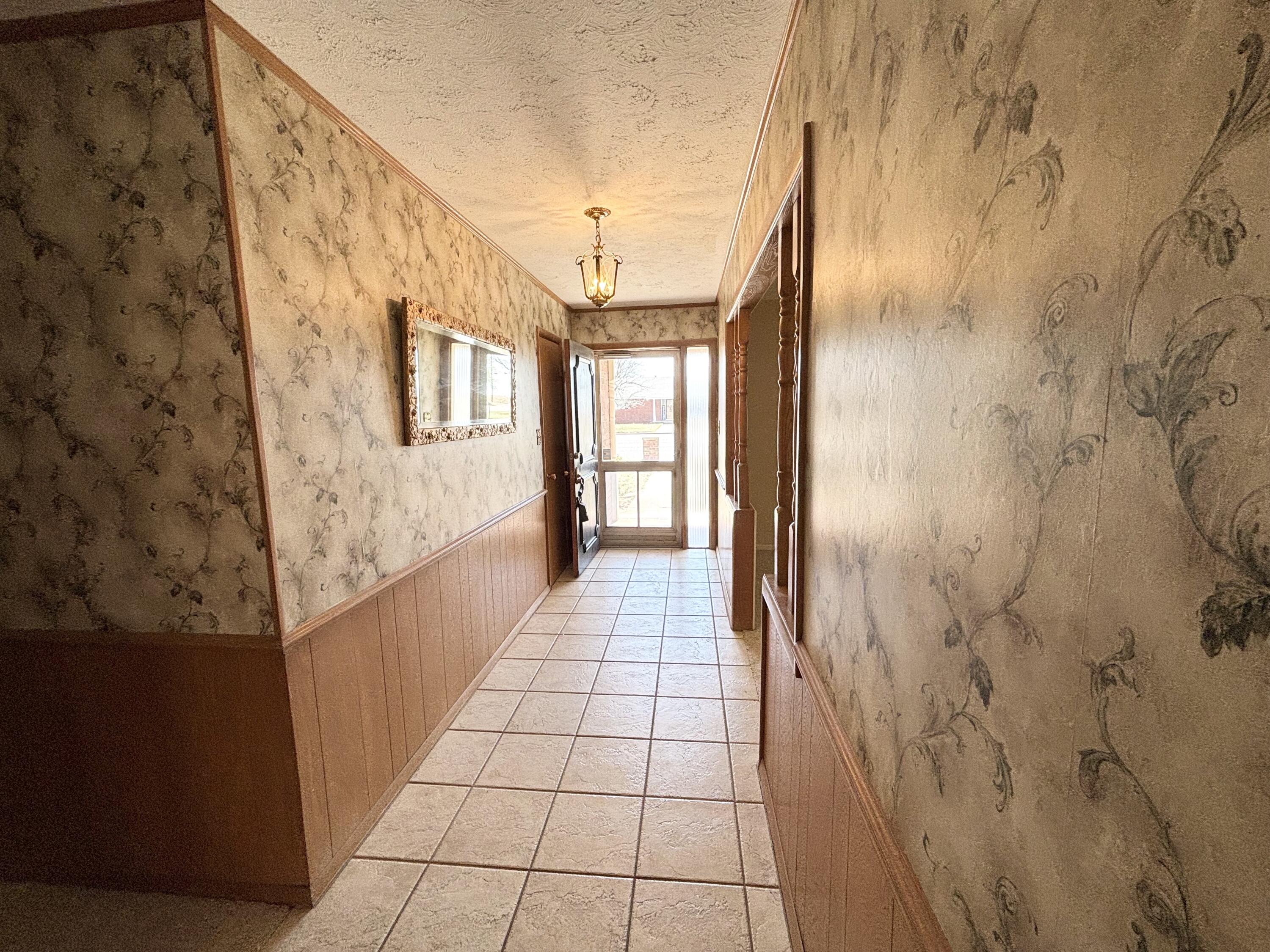 1002 1st Street Abernathy, TX 79311 - Photo 6 of 28 IMG_2840
