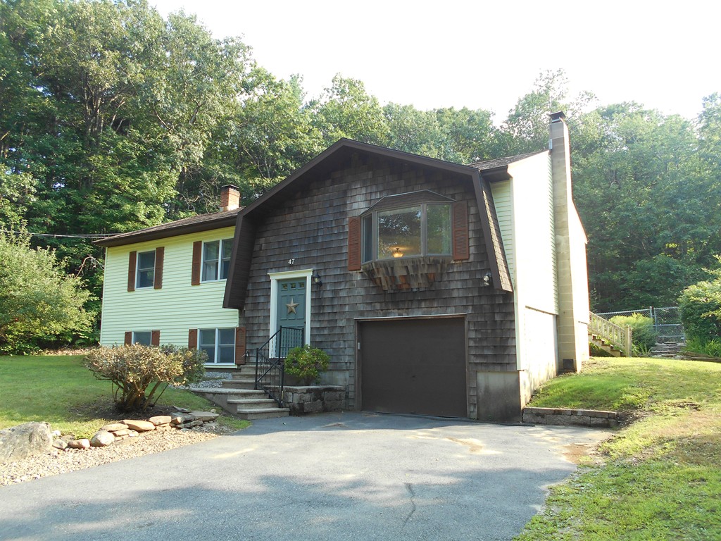 47 Spruce Road Westminster, MA 01473 - Photo 2 of 15
