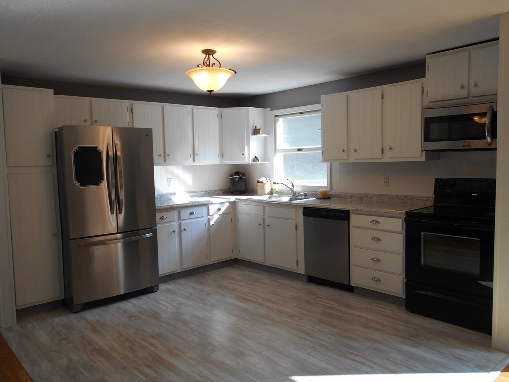 47 Spruce Road Westminster, MA 01473 - Photo 3 of 15