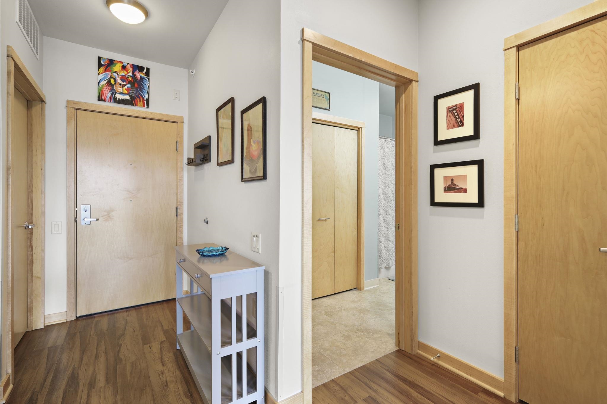 107 Sutherland Court, Unit 323 Madison, WI 53704 - Photo 20 of 35