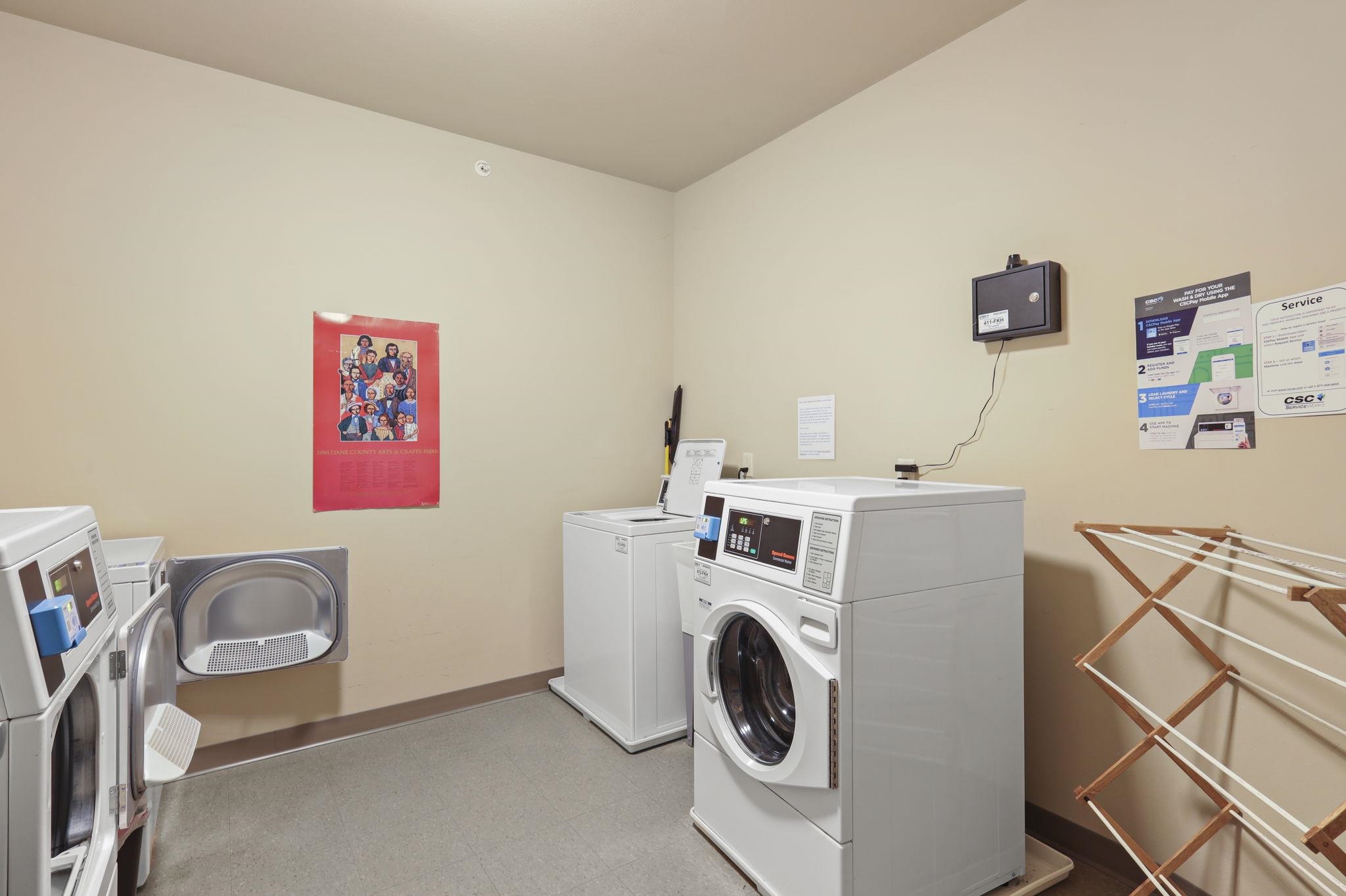 107 Sutherland Court, Unit 323 Madison, WI 53704 - Photo 27 of 35