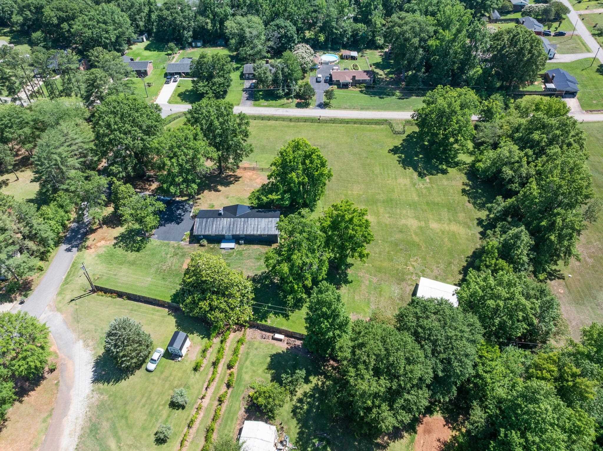 1064 Knollwood Acres Road Boiling Springs, SC 29316 - Photo 8 of 30