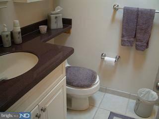 12426 Wyndom Road Philadelphia, PA 19154 - Photo 4 of 6