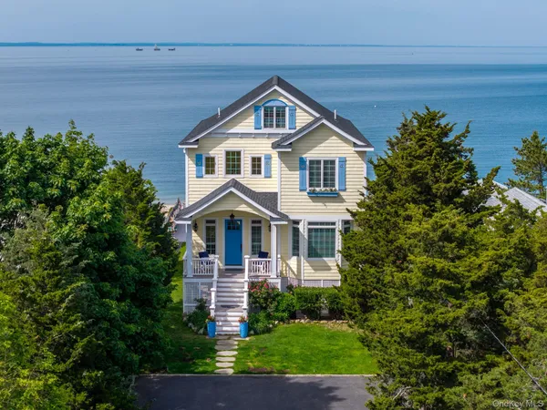 $2,544,000 | 136 Asharoken Avenue, Northport, NY 11768