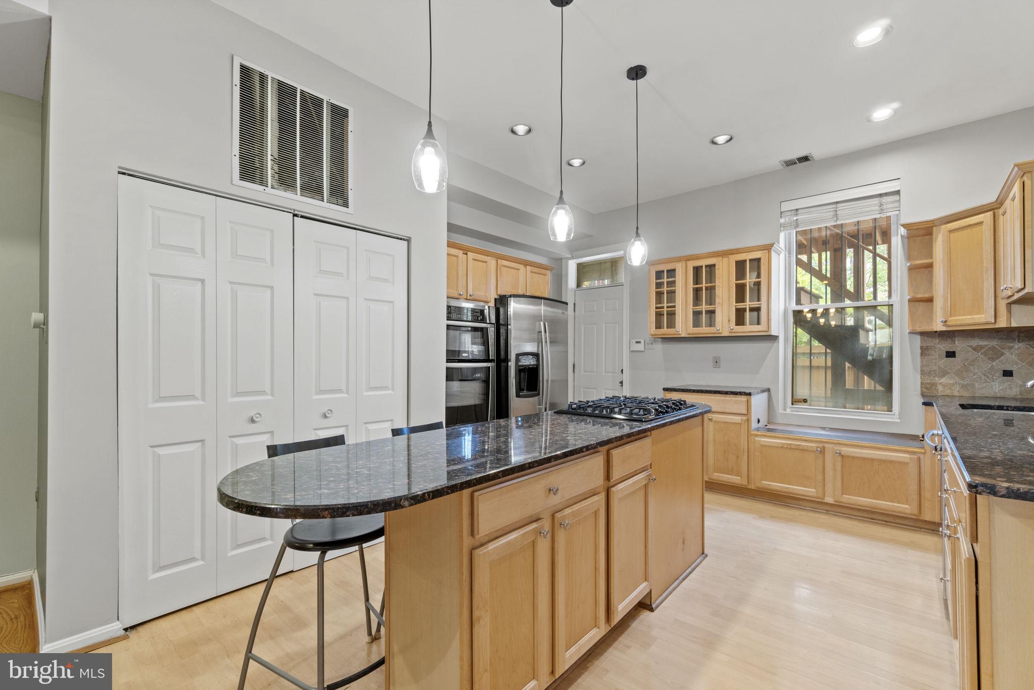 24 R Street Northeast, Unit A Washington, DC 20002 - Photo 6 of 21