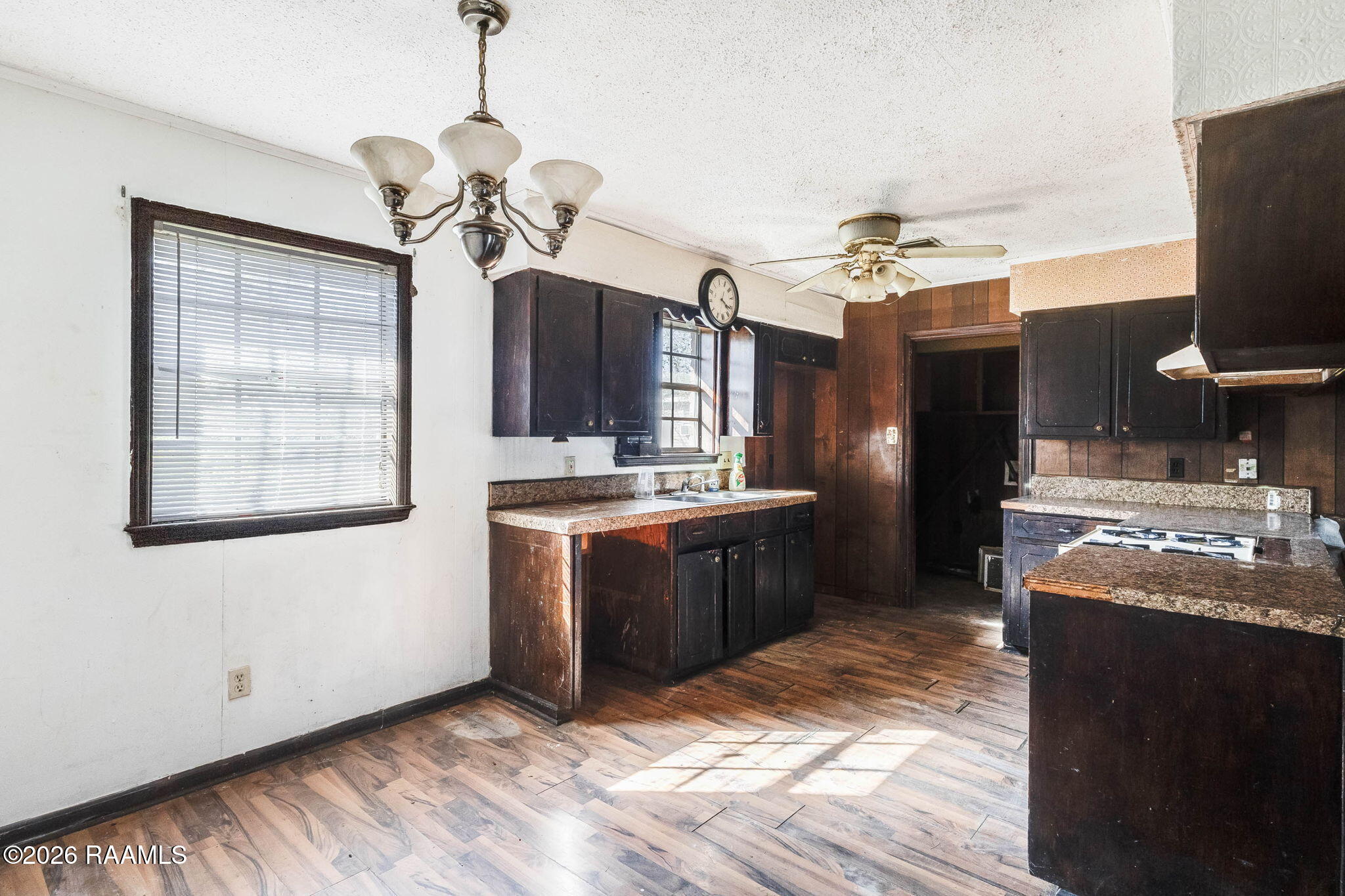 159 Essie Street Lafayette, LA 70501 - Photo 4 of 11 5-web-or-mls-159 Essie-3