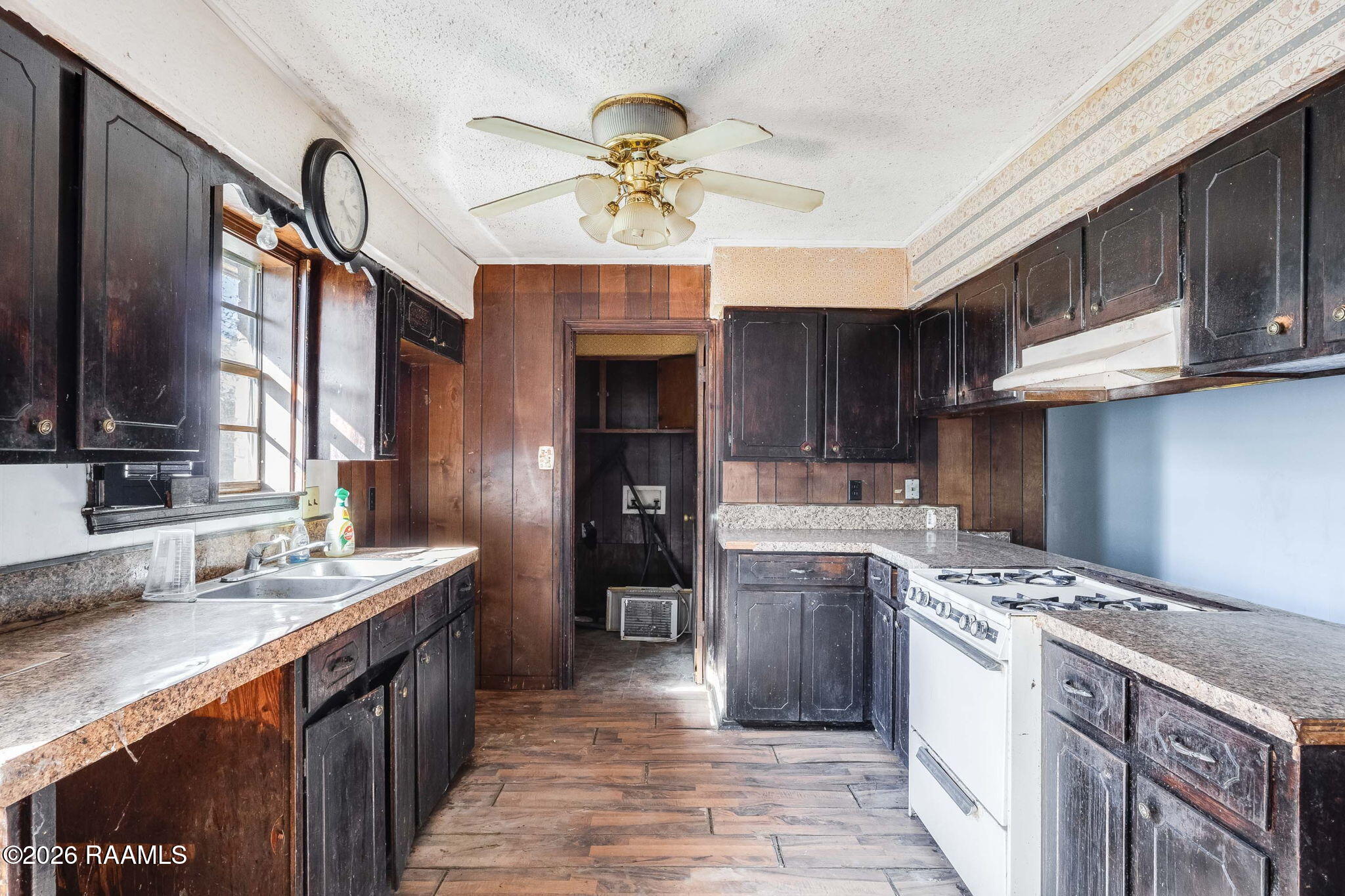 159 Essie Street Lafayette, LA 70501 - Photo 5 of 11 6-web-or-mls-159 Essie-4