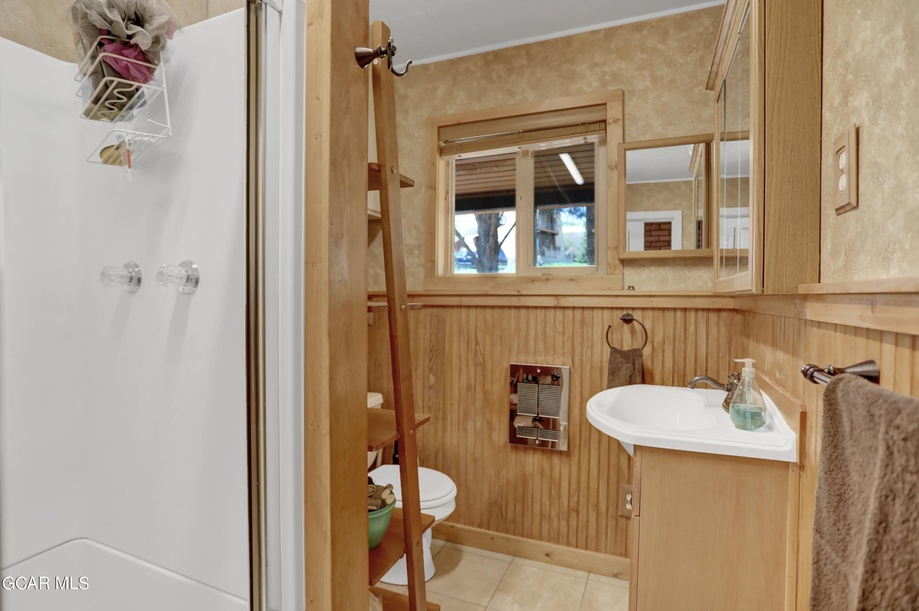 122 Gore View Road Heeney, CO 80498 - Photo 19 of 38 Bathroom(2)