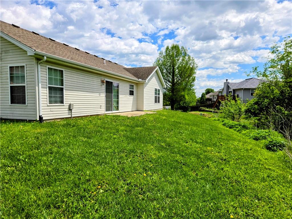 1302 Cloverleaf Court Warrensburg, MO 64093 - Photo 22 of 24