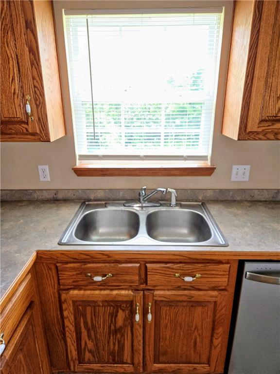 1302 Cloverleaf Court Warrensburg, MO 64093 - Photo 3 of 24