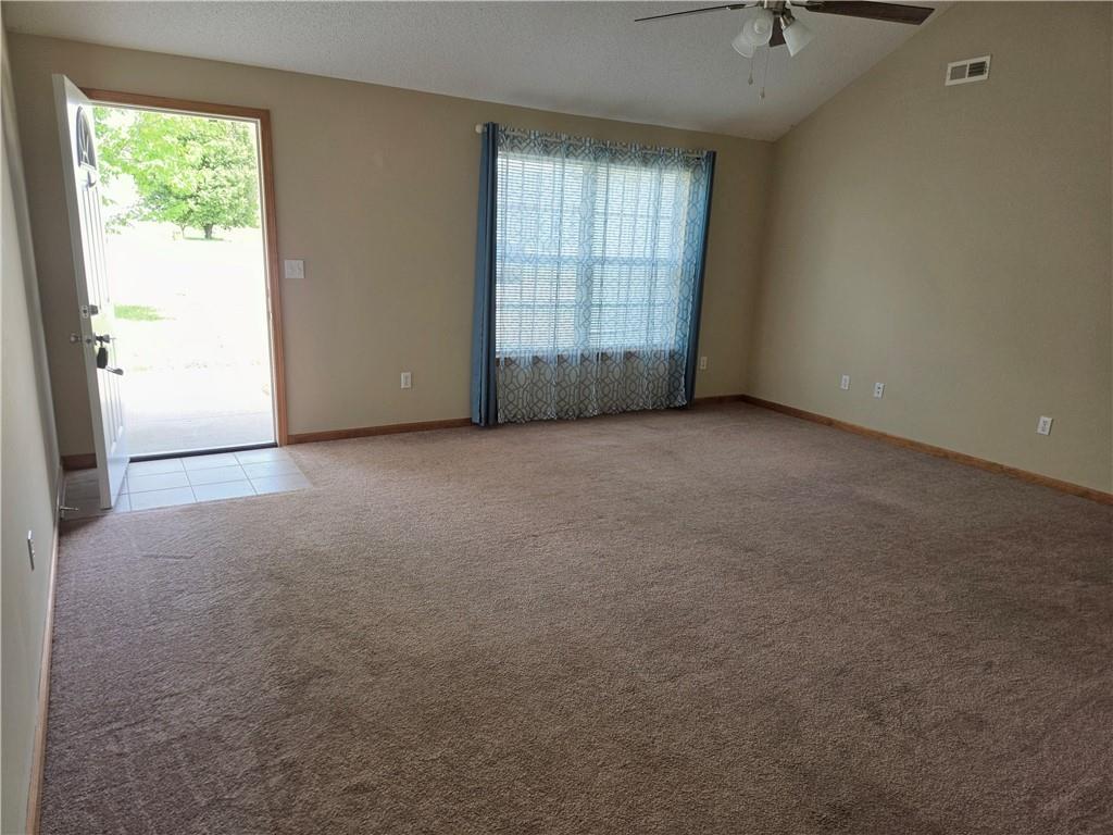 1302 Cloverleaf Court Warrensburg, MO 64093 - Photo 7 of 24