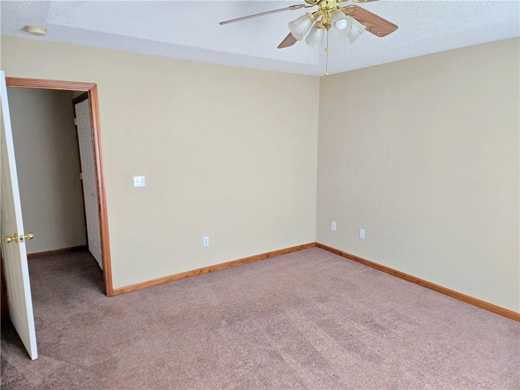 1302 Cloverleaf Court Warrensburg, MO 64093 - Photo 10 of 24