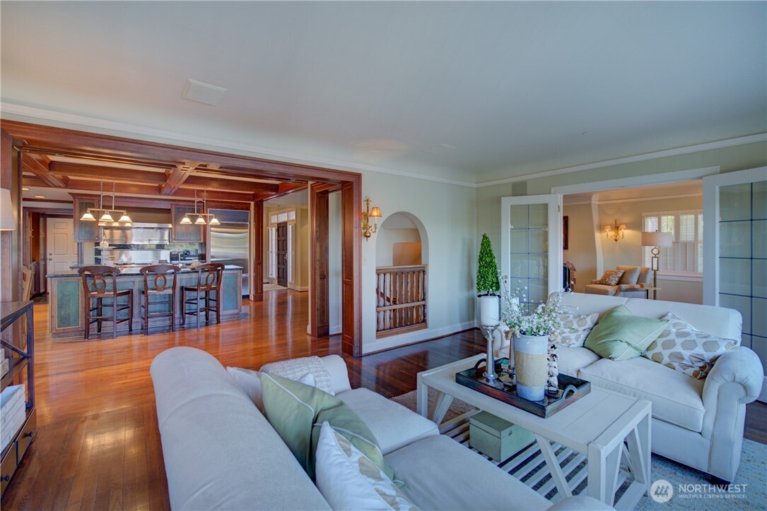 3608 Evergreen Point Road Medina, WA 98039 - Photo 14 of 40 Gallery Image 14