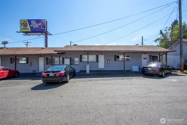 $1,849,000 | 9618 Pacific Avenue, Tacoma, WA 98444