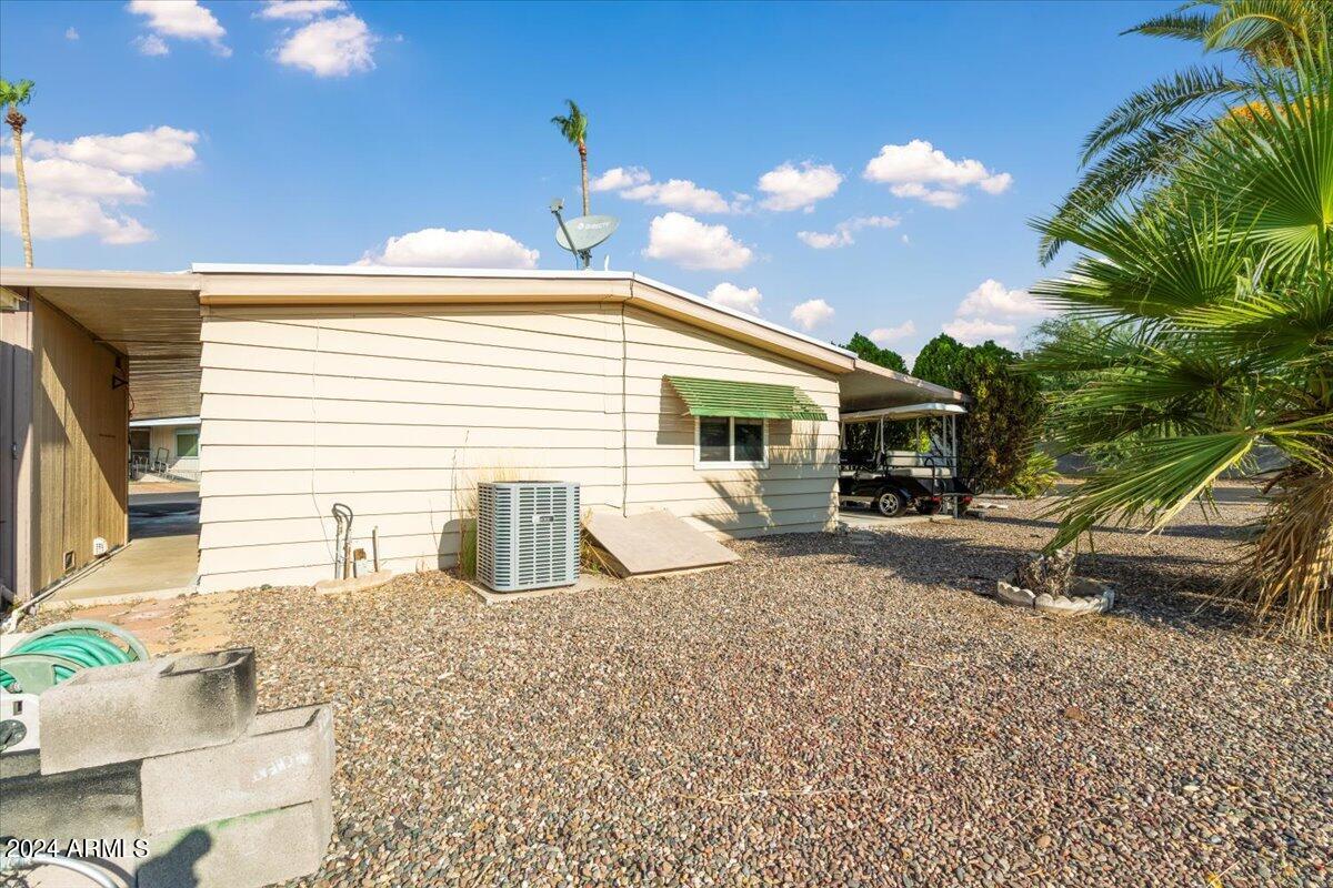 303 South Recker Road, Unit 45 Mesa, AZ 85206 - Photo 25 of 27 Back of home