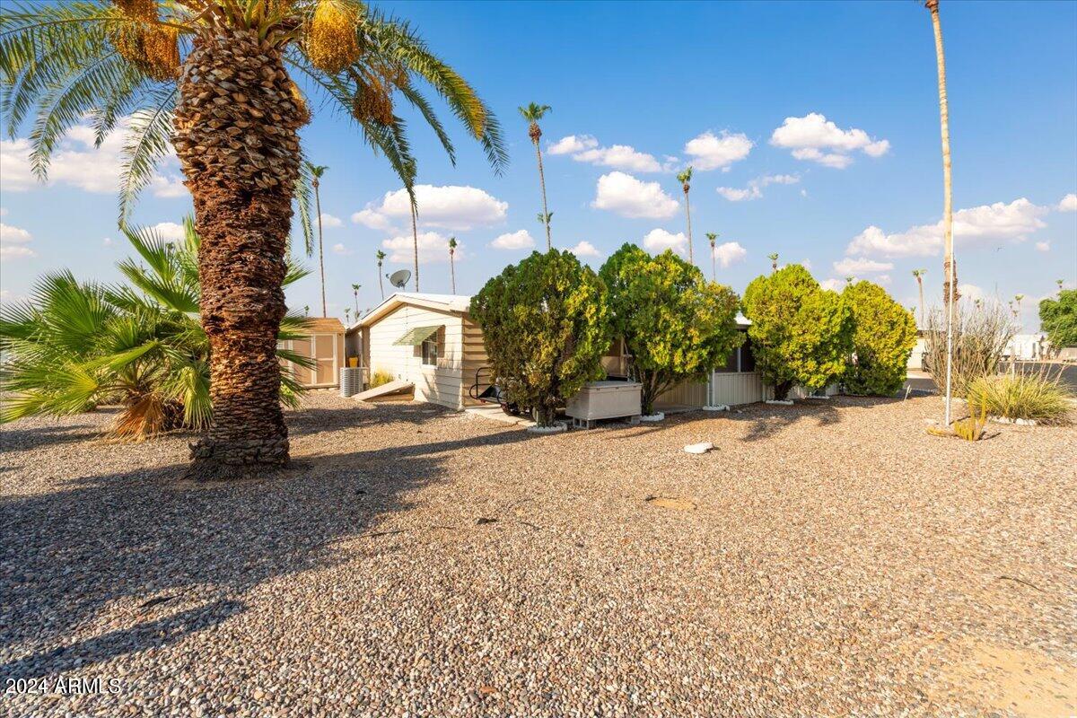 303 South Recker Road, Unit 45 Mesa, AZ 85206 - Photo 26 of 27 Side of home / Corner Lot