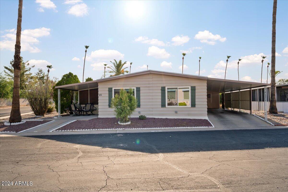 303 South Recker Road, Unit 45 Mesa, AZ 85206 - Photo 4 of 27 Corner Lot