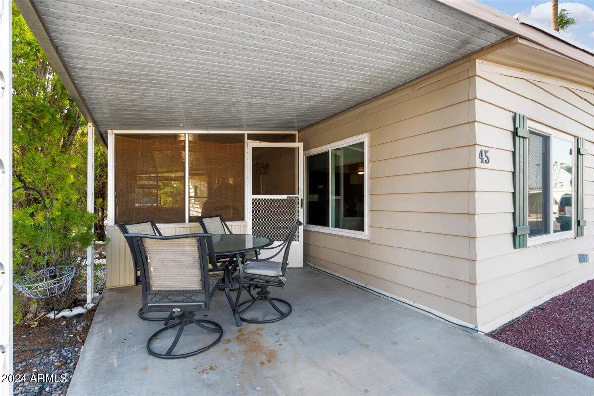 303 South Recker Road, Unit 45 Mesa, AZ 85206 - Photo 5 of 27 Front Pattio