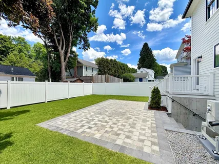 $2,195,000 | 6 Intervale Road, Wellesley, MA 02481