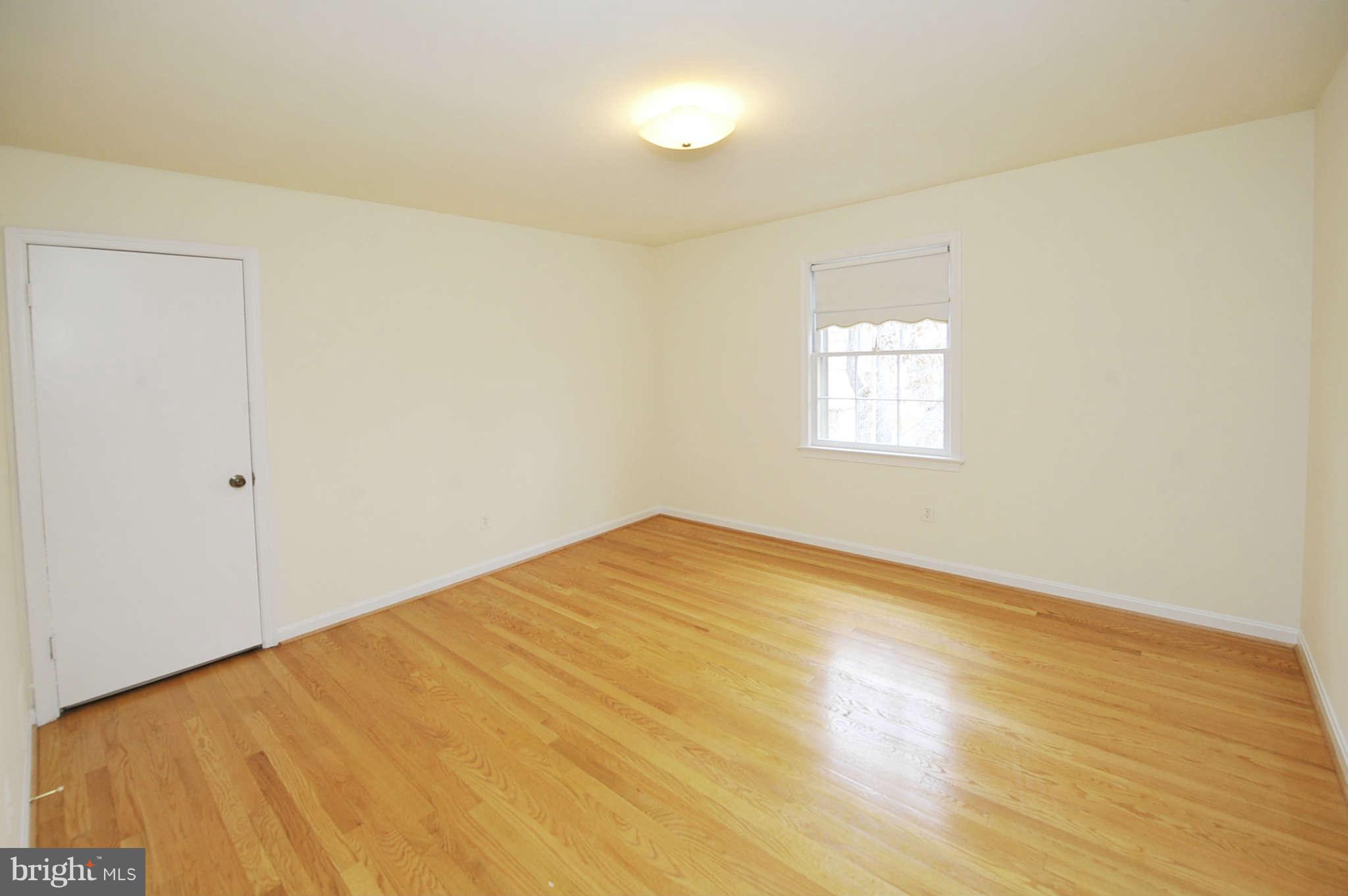 6324 Lenox Road Bethesda, MD 20817 - Photo 21 of 30 Bedroom