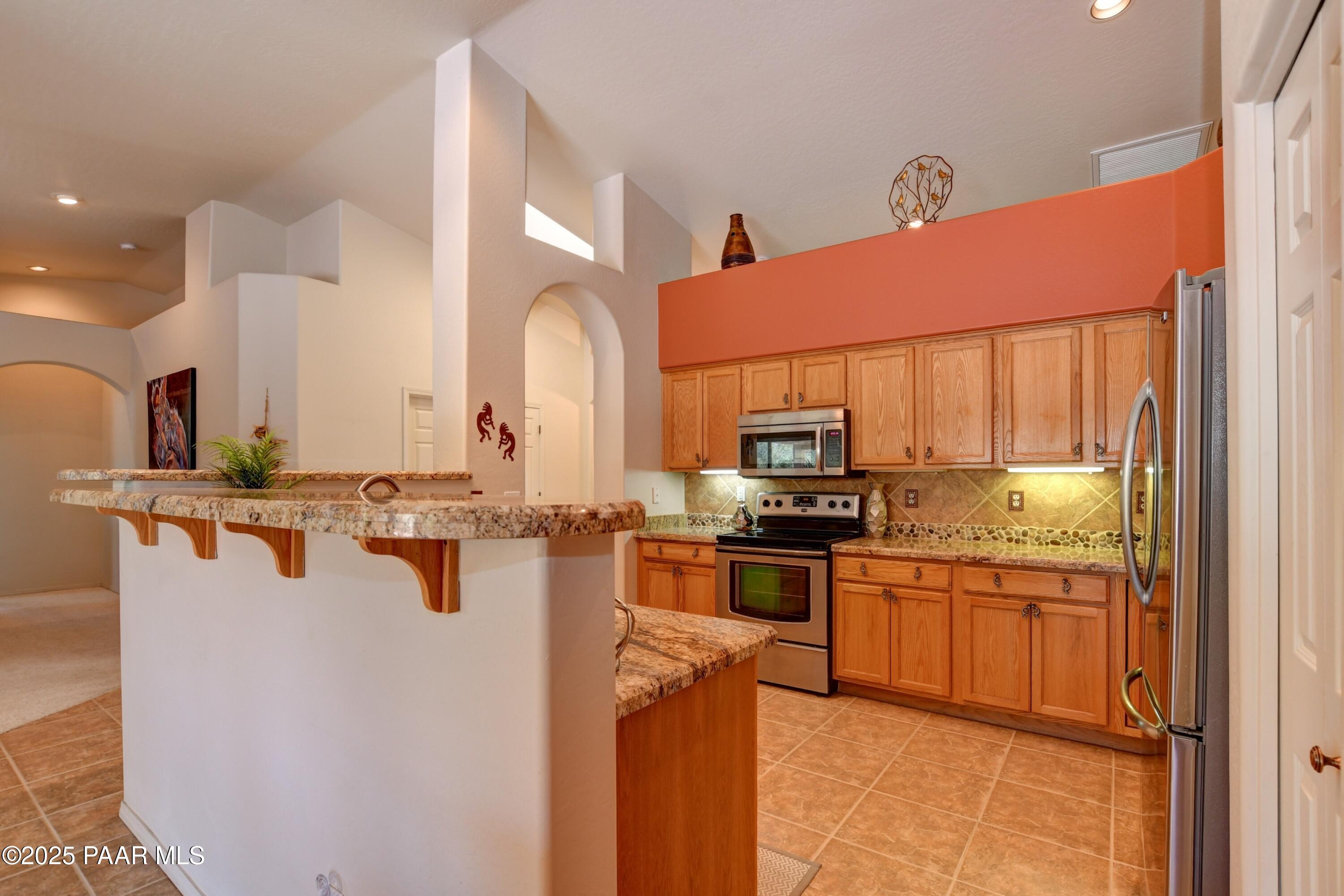 2685 West Willow Oak Road Prescott, AZ 86305 - Photo 11 of 35 Kitchen 1