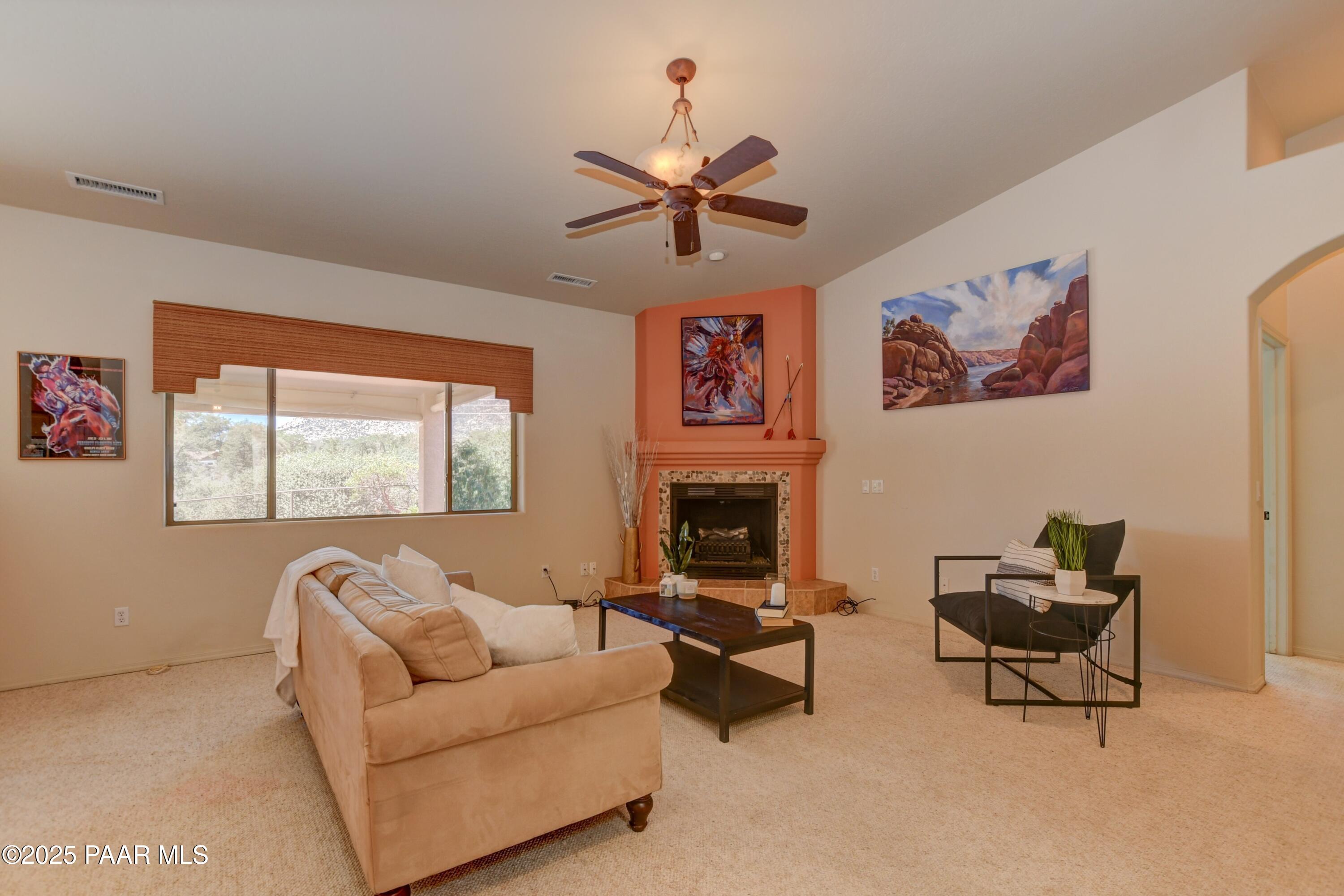 2685 West Willow Oak Road Prescott, AZ 86305 - Photo 6 of 35 Living Room 1