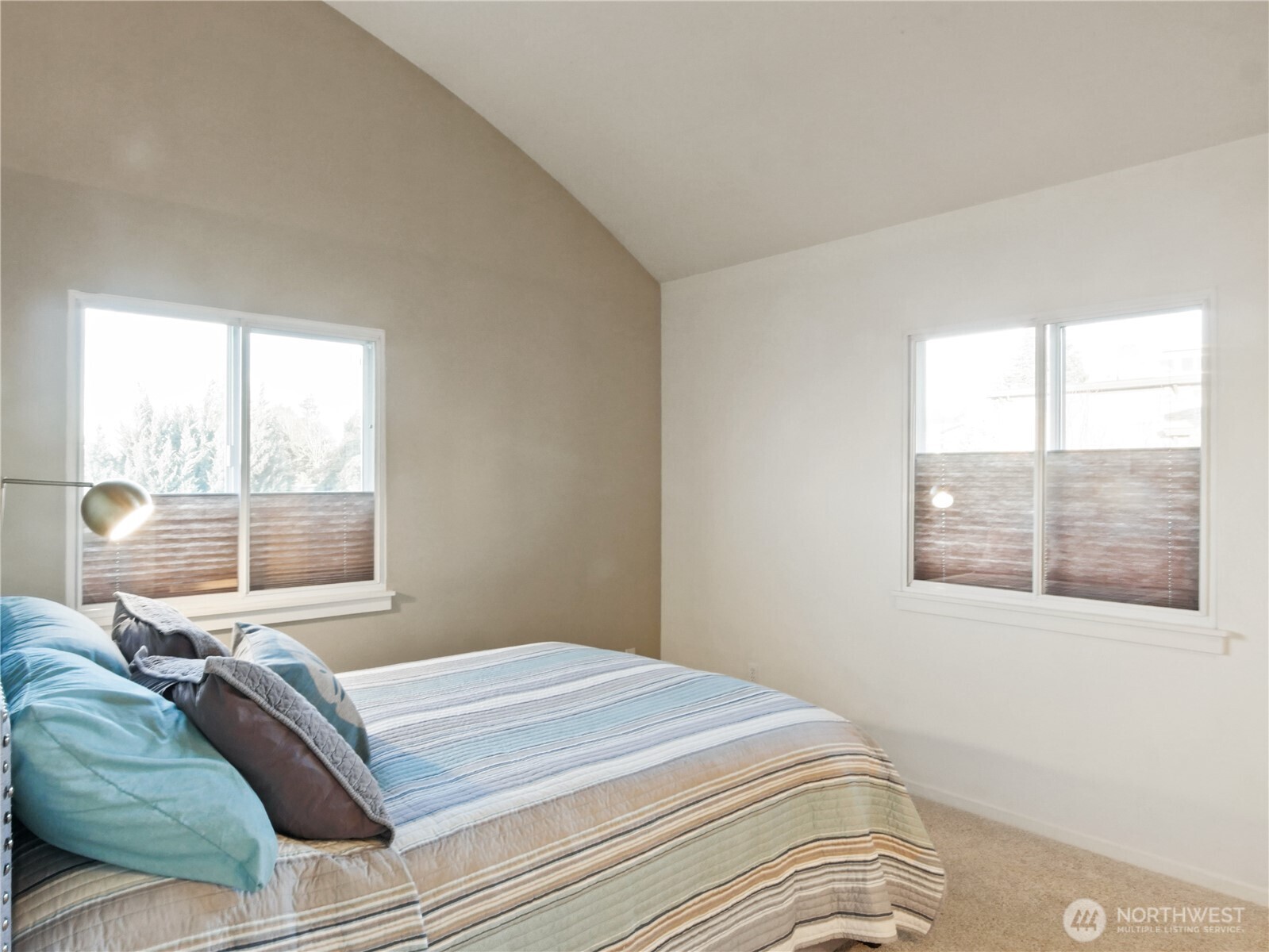 654 5th Avenue South, Unit 404 Edmonds, WA 98020 - Photo 15 of 32