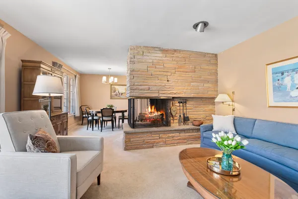 $329,900 | 18515 Dundee Avenue, Homewood, IL 60430