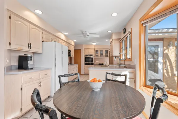 $329,900 | 18515 Dundee Avenue, Homewood, IL 60430