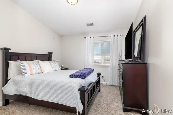 $215,000 | 8348 North Jasonville Court Southeast, Unit 33, Caledonia, MI 49316