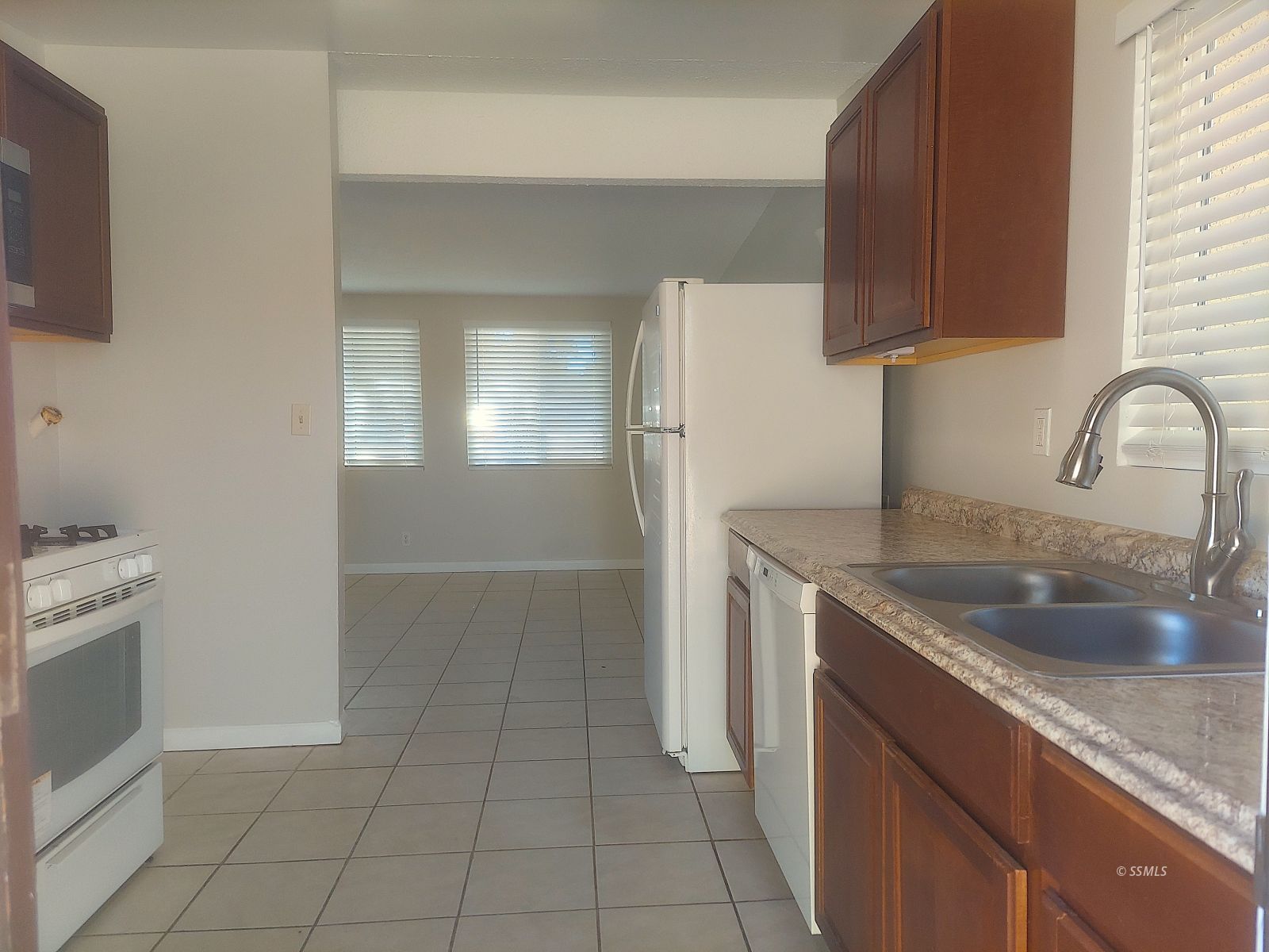 814 North Sanders Street Ridgecrest, CA 93555 - Photo 10 of 25 Gallery Image 10