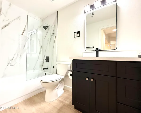 $2,300 | 7401 West Arrowhead Clubhouse Drive, Unit 1015, Glendale, AZ 85308