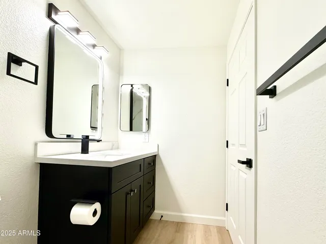 $2,300 | 7401 West Arrowhead Clubhouse Drive, Unit 1015, Glendale, AZ 85308