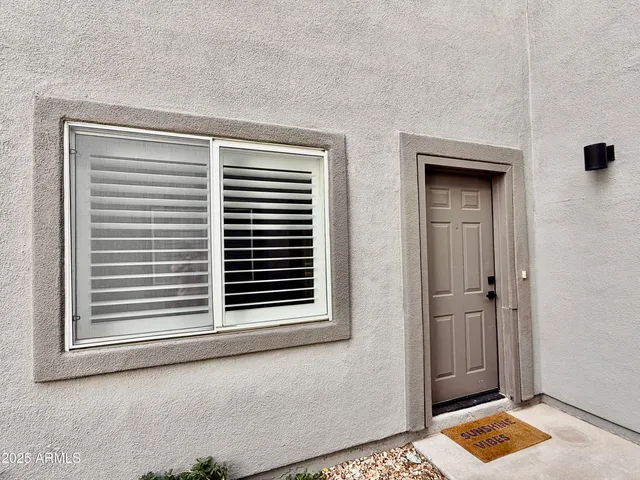 $2,300 | 7401 West Arrowhead Clubhouse Drive, Unit 1015, Glendale, AZ 85308