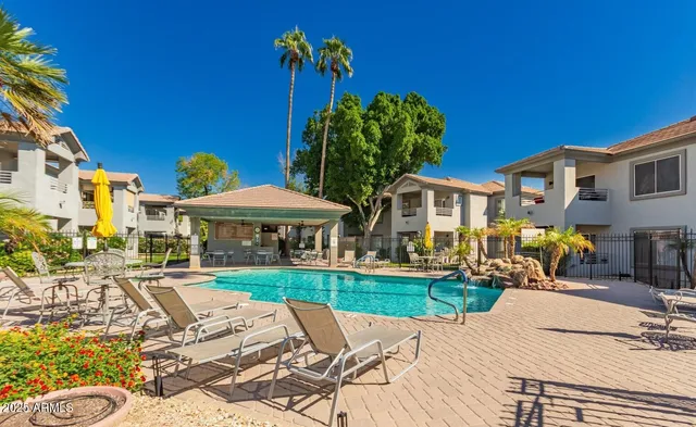 $2,300 | 7401 West Arrowhead Clubhouse Drive, Unit 1015, Glendale, AZ 85308